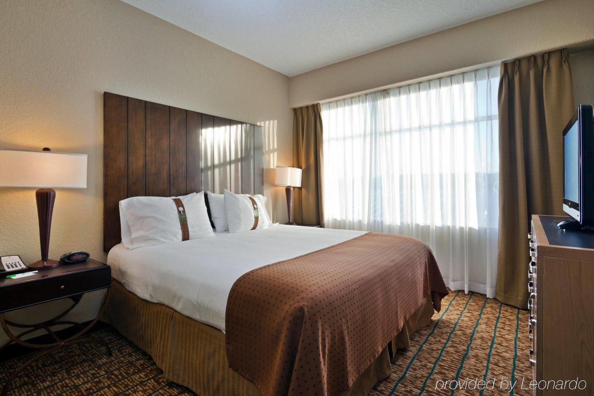 Holiday Inn San Antonio Northwest- Seaworld Area By Ihg Стая снимка